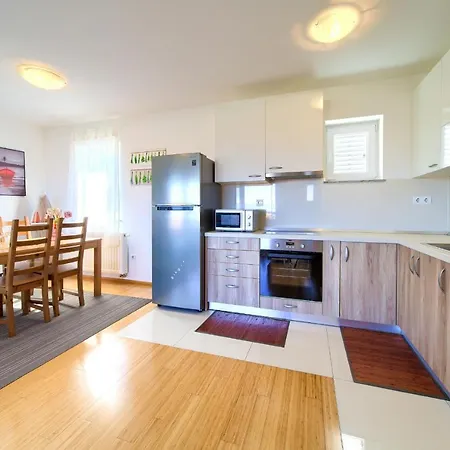 Nadica Apartment